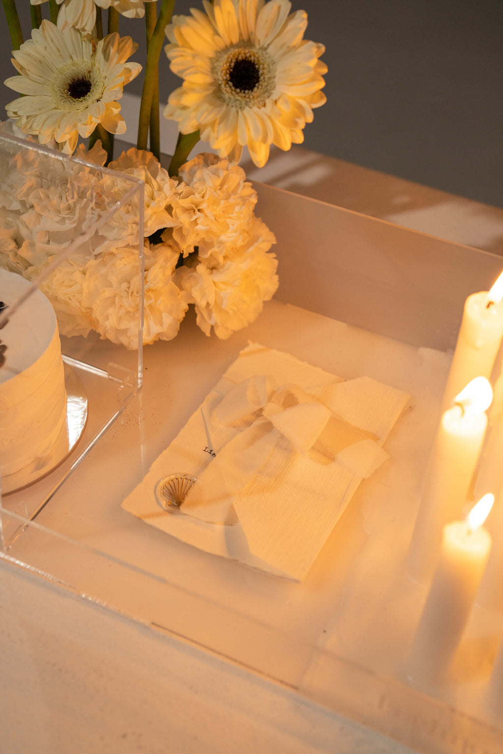 White Theme Candle Arrangement